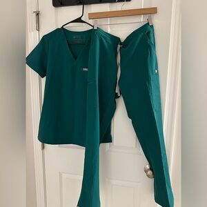 Figs Deep Teal Scrub Ensemble